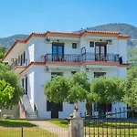 Assos Apartman *