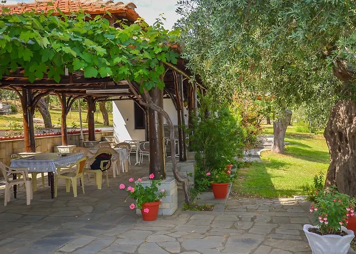 Assos Apartmán Koinira