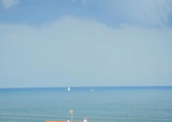 Assos Apartmán Koinira