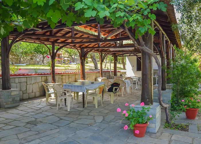 Assos Apartmán Koinira