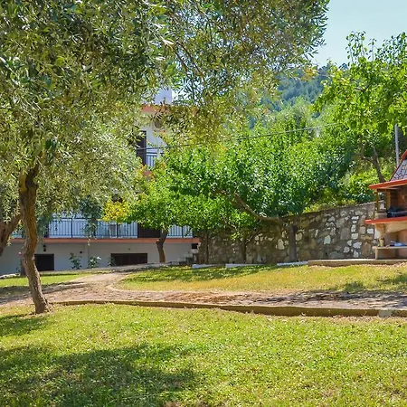 Assos * Kínira