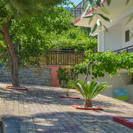 Assos Appartamento Kinira